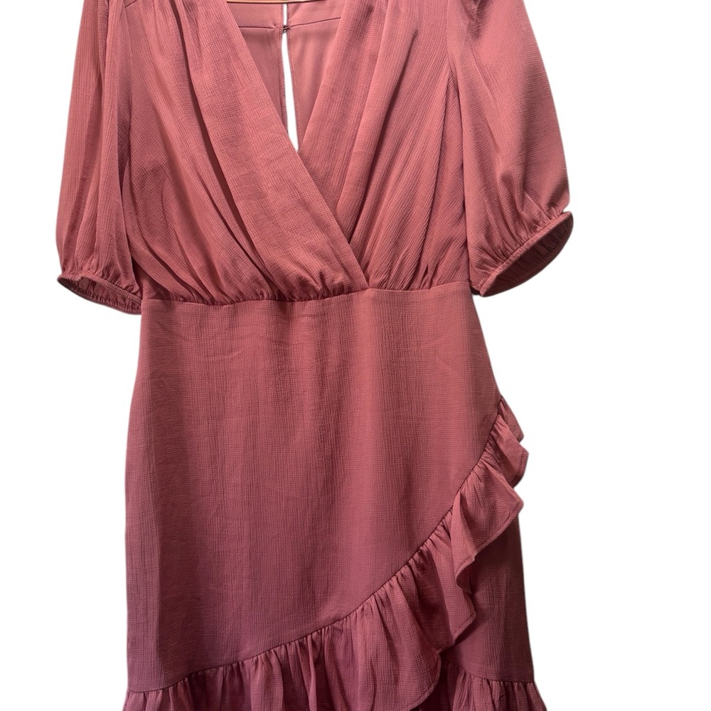 NWT Express Salmon Red Short Puff Sleeve Ruffle Trim  Lined Dress Sz S